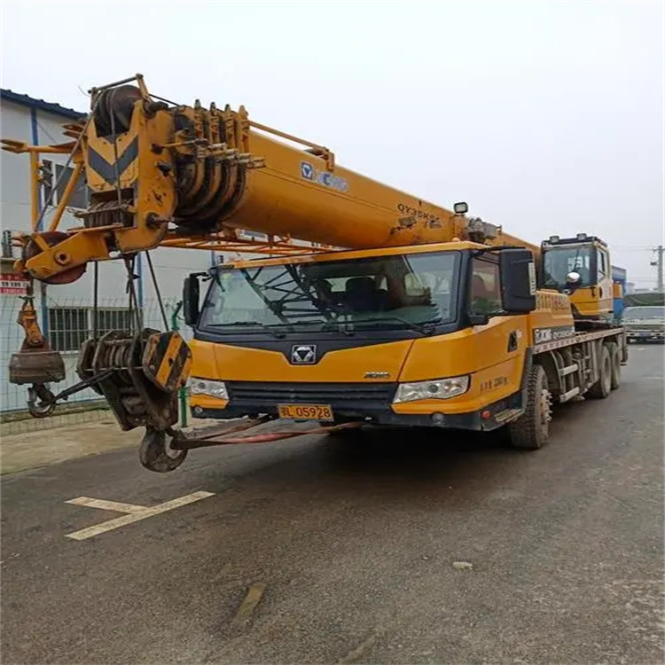 石首吊车出租保险：全面覆盖，安全无忧