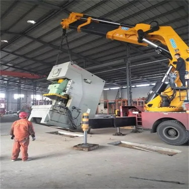 石首80吨折臂吊车出租附近电话